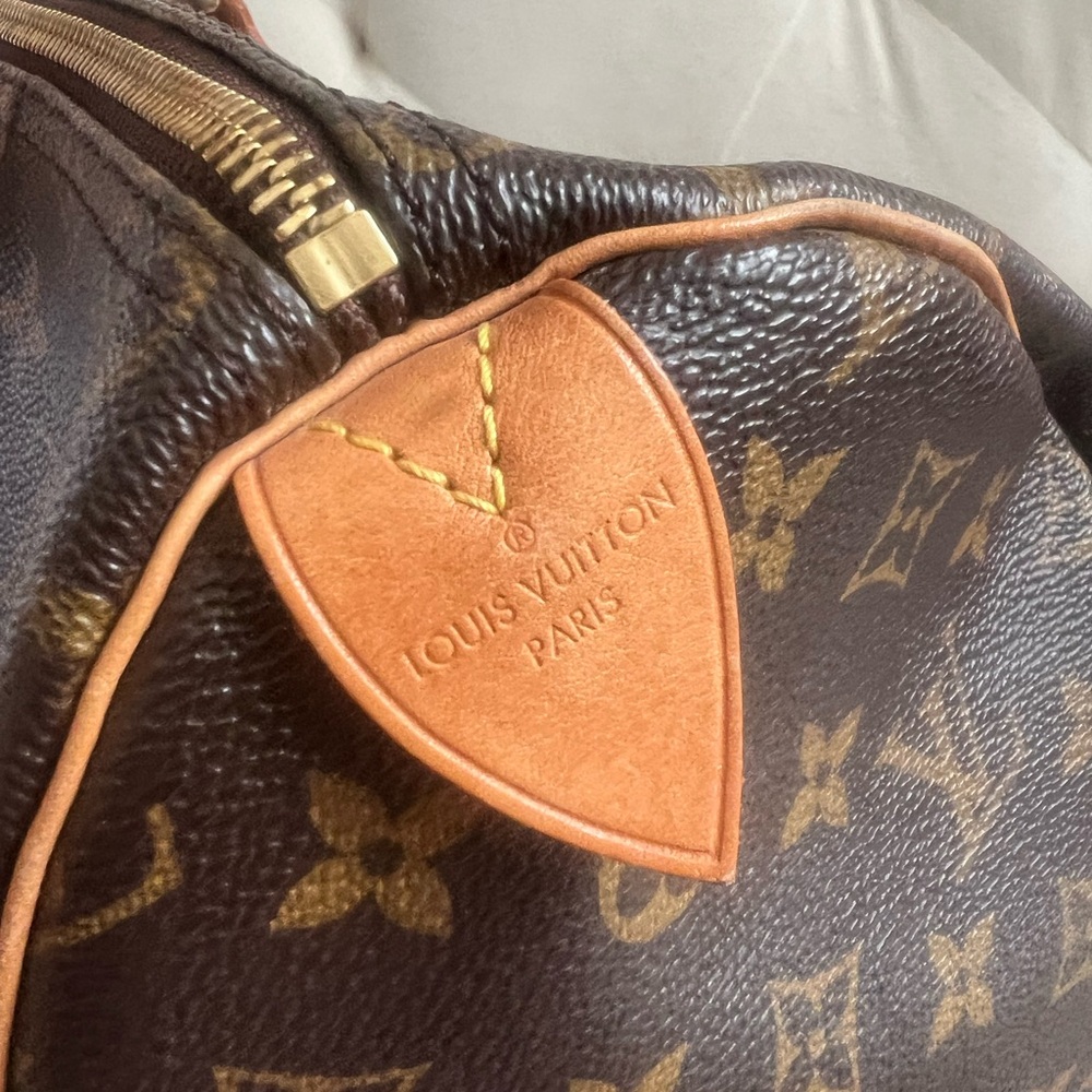 Louis Vuitton Speedy 35 Monogram Bag - Picture 11 of 15